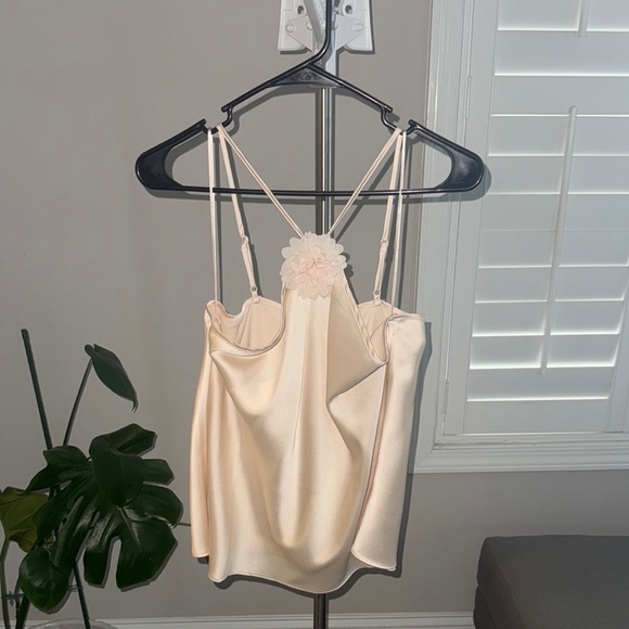 Cynthia Rowley Tops - Flower Top size small NWOT
